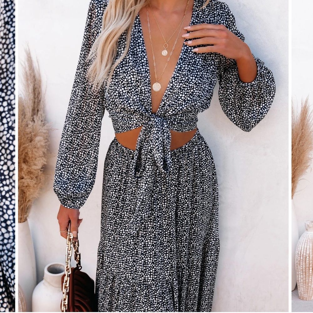 Scenery printed tie front cropped blouse